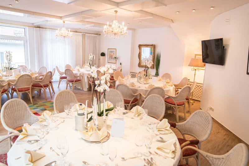 Hotel Kastanienhof Bad Münder am Deister Esterno foto